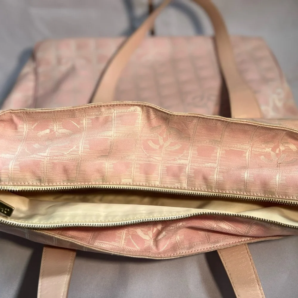 Chanel nylon jacquard with leather handle tote bag - Picture 12 of 14